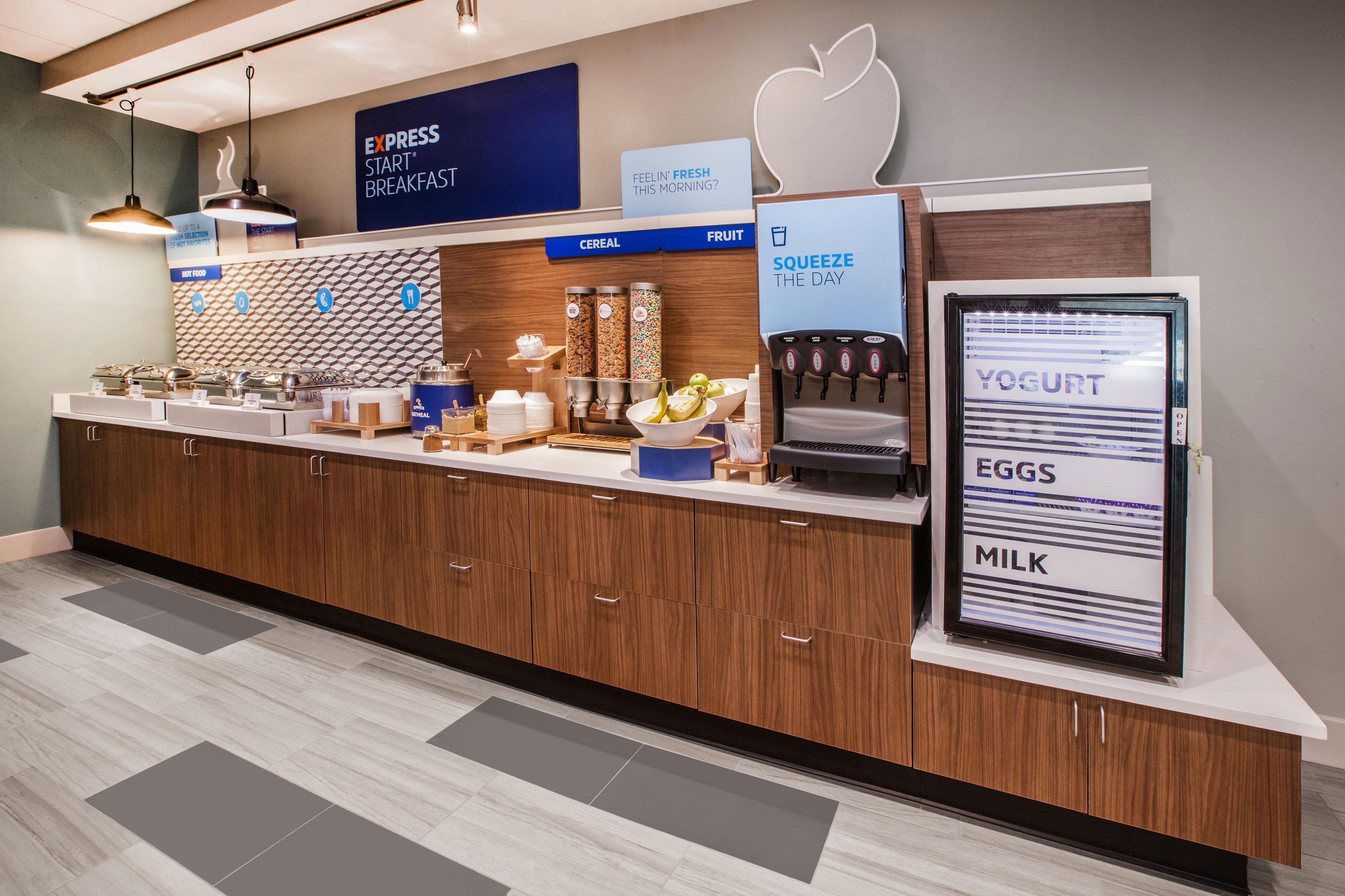 Holiday Inn Express And Suites Calgary By Ihg Экстерьер фото